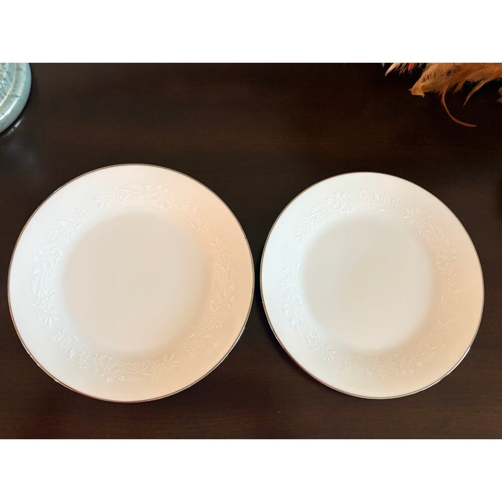 Vintage Noritake Reina 6450Q Dinner Plates Set of 2 Ivory White Floral Platinum